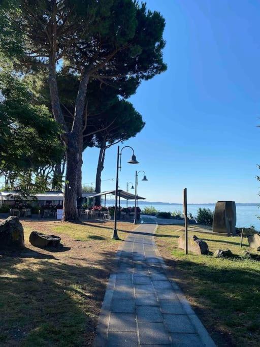 Alele2 Alloggio Turistico Trevignano Romano Exterior foto